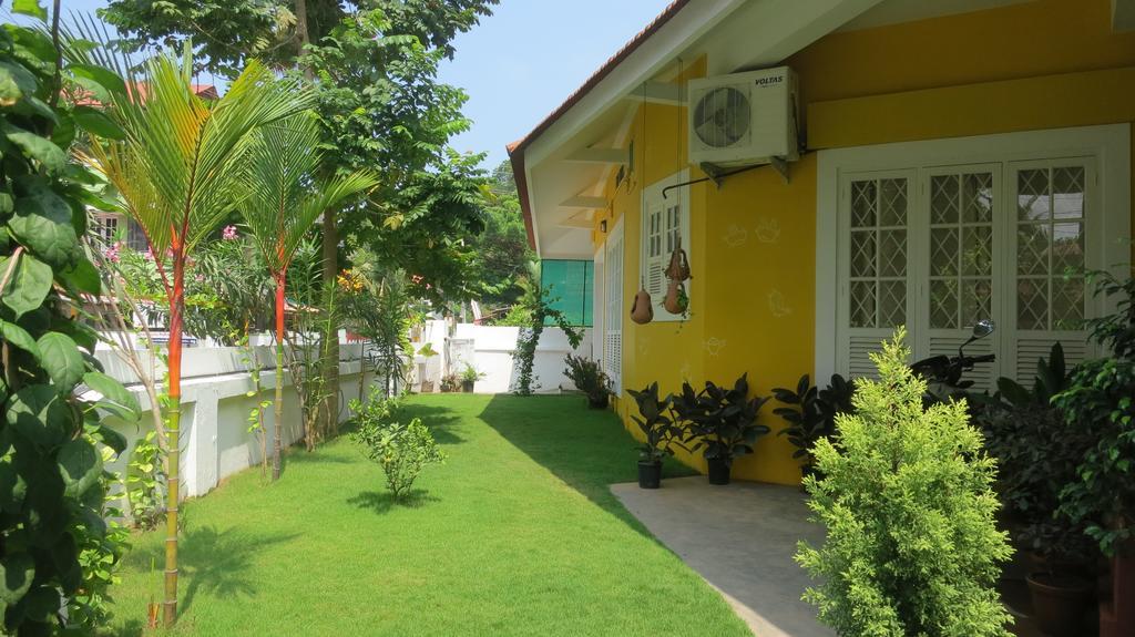 Happy Camper Hostel Kochi ภายนอก รูปภาพ