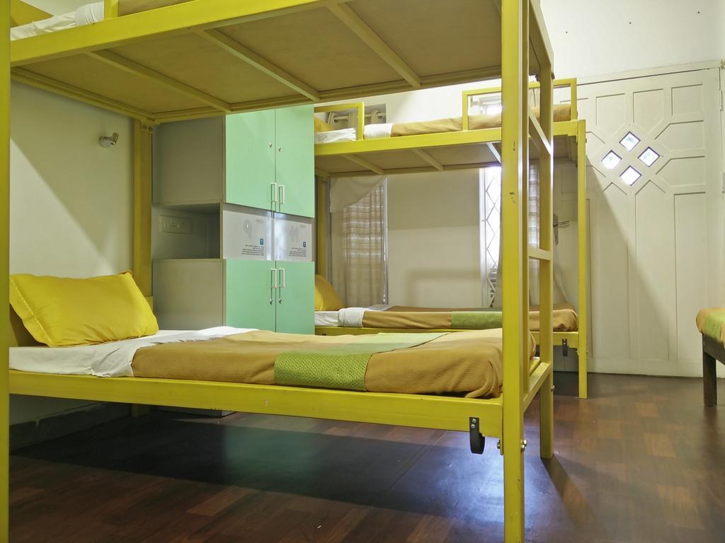 Happy Camper Hostel Kochi ภายนอก รูปภาพ